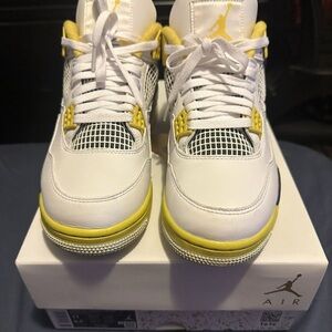Jordan 4 Retro in White and Coconut Milk